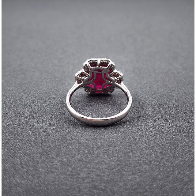 Early 21st Century 4.96 Ct Certified No Heat Ruby & Diamond Ring Size 7 For Sale - Image 5 of 10