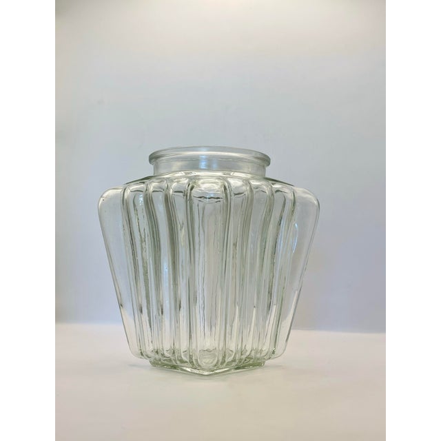 Bulb opening measures 3 1/4 inches wide. Glass shade only. Ships within 1-2 days using USPS. All items packed with care....