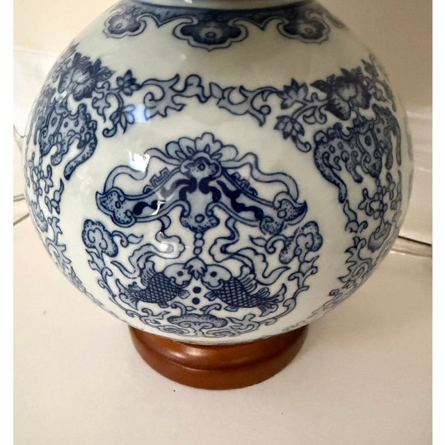 Lauren Ralph Lauren Ralph Lauren Chinoiserie Double Gourd Porcelain Lamps. A Pair For Sale - Image 4 of 9