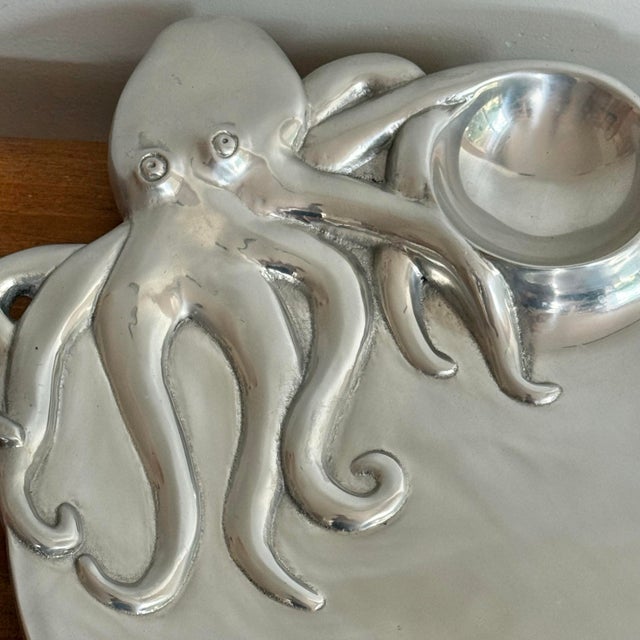 Coastal silver-toned platter with octopus motif. Made in Mexico with cast aluminum, 1995. By Mariposa. Please see...