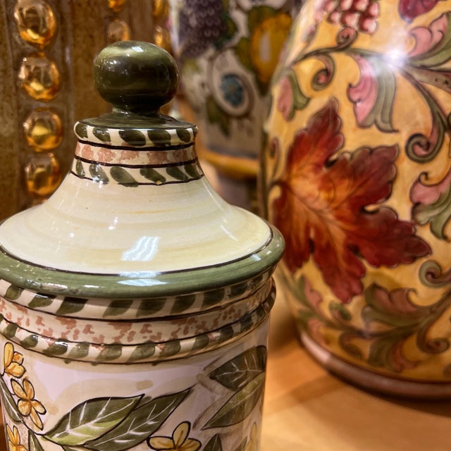 Italian Hand Painted Ceramic Canister With Lid in Ivory, Green, and Yellow For Sale In Dallas - Image 6 of 11