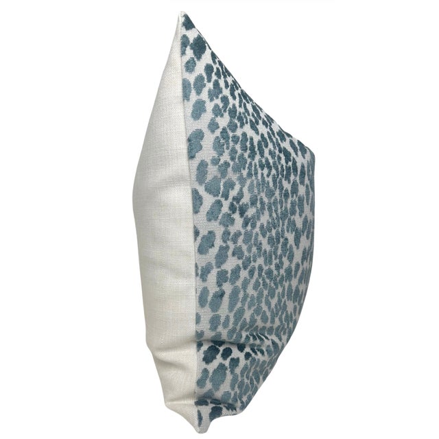 2020s Spotted Velvet Pillow Cover in Marine Blue, 22x22 Pillow For Sale - Image 5 of 5