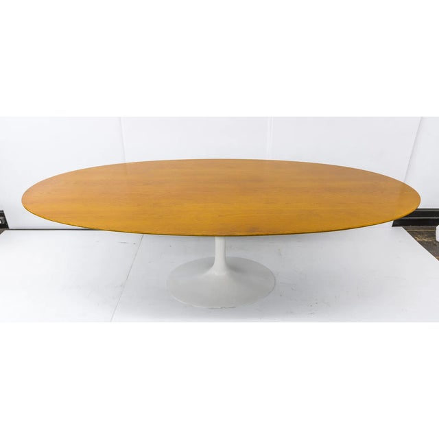 Attributed Eero Saarinen for Knoll Pedestal Dining Table, 1957 For Sale - Image 9 of 11