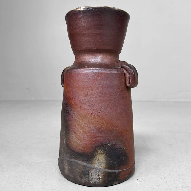Japanese Bizen Ware Ikebana Vase, 1970 For Sale - Image 4 of 18