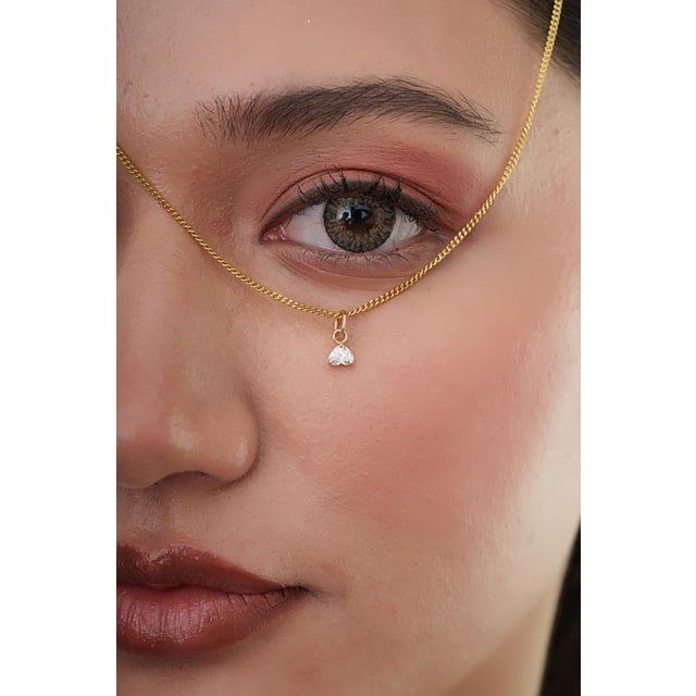 Contemporary Charm Heart Shaped Diamond Solitaire Pendant in 14k Yellow Gold For Sale - Image 3 of 15