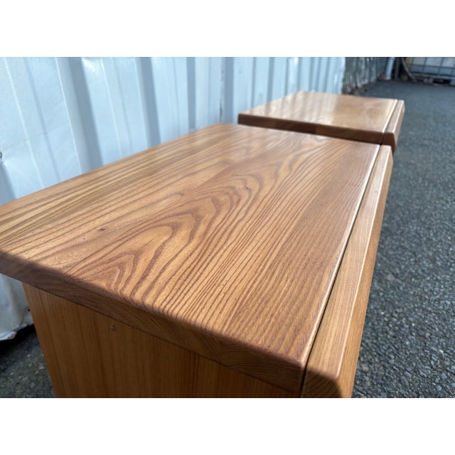 Light Yellow Vintage French Bedside Tables, 1980s, Set of 2 For Sale - Image 8 of 18