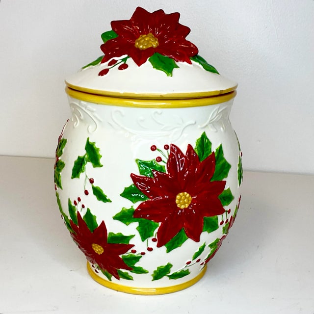 1970s Vintage Majolica Americana Christmas Poinsettia Canister For Sale - Image 6 of 10