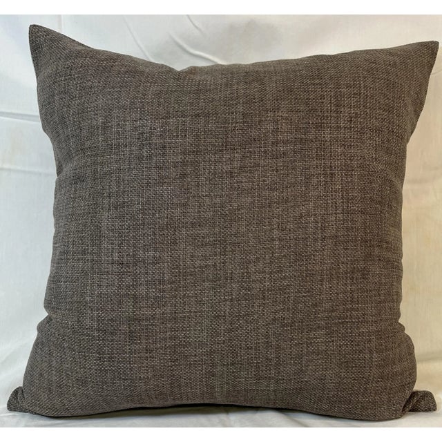 Cream 16" Square Decorative Toss Pillow Embellished With the Portrait of an Impressive Hen / Chicken - Made in the U K For Sale - Image 8 of 11