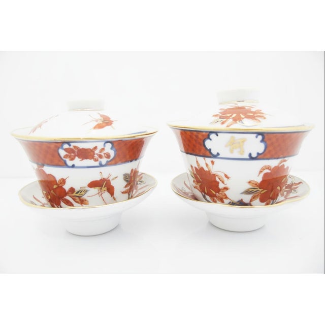 Japanese Japanese Imari Porcelain Butterfly & Flower Gold Lidded Tea Bowl Saucer Pair For Sale - Image 3 of 15
