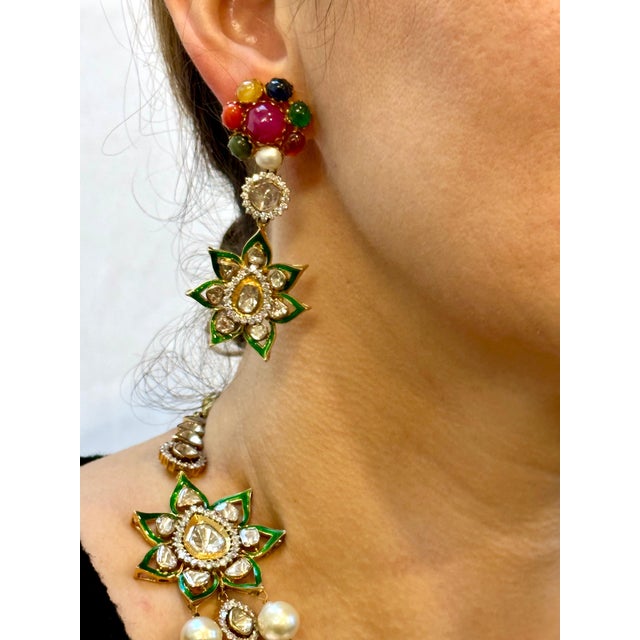 Mughal Magnificenct Traditional Rose Cut Diamond & Navratan 18 Kt YG Bridal Set For Sale - Image 9 of 18