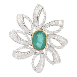 Real 7.25 CTW Diamond 7.5 CTW Emerald Floral Brooch in 18k Solid Gold For Sale