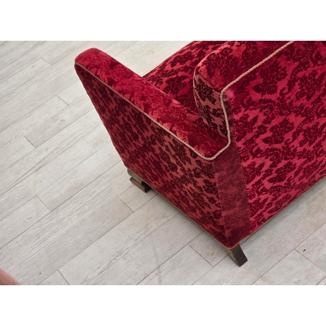 Danish Three-Seater Sofa in Furniture Velour and Oak Wood, 1950s For Sale - Image 15 of 18