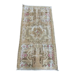 Turkish Yastik Rug 1'7" x 3' For Sale