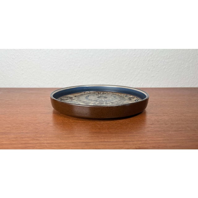 Royal Copenhagen Mid-Century Modern Danish Porcelain Baca Series Bowl by Nils Thorsson for Royal Copenhagen, 1960s For Sale - Image 4 of 17