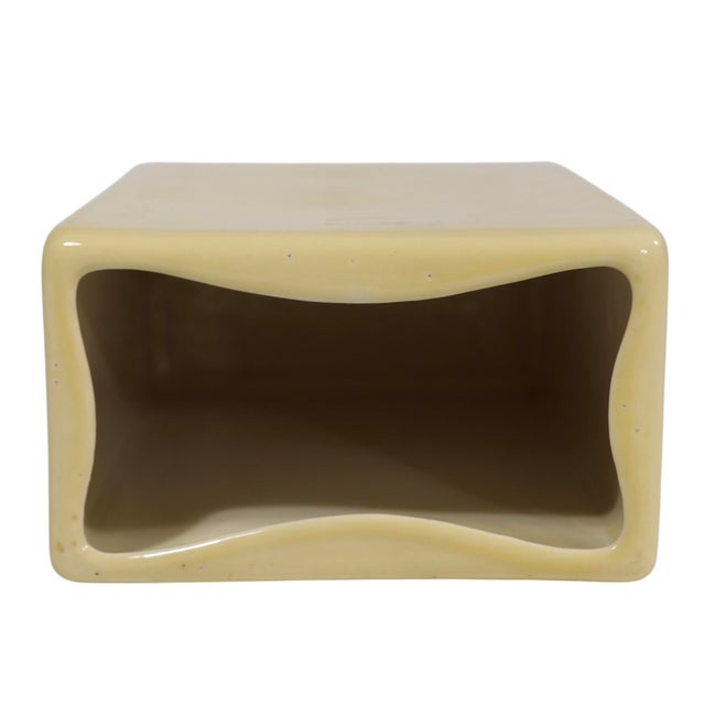 Mid Century pottery vase, made in North Carolina by Hyalyn model 228. The rectangular body features an organic curvelinier...