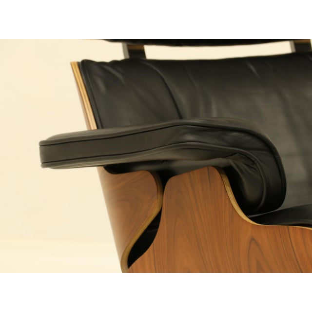 Set of Vintage Lounge Chair and Ottoman by Charles & Ray Eames for Vitra, 2000s For Sale - Image 15 of 18