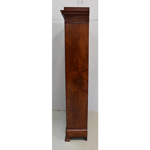 Small 19th Century Burl Veneer and Mahogany Display Cabinet For Sale - Image 13 of 18