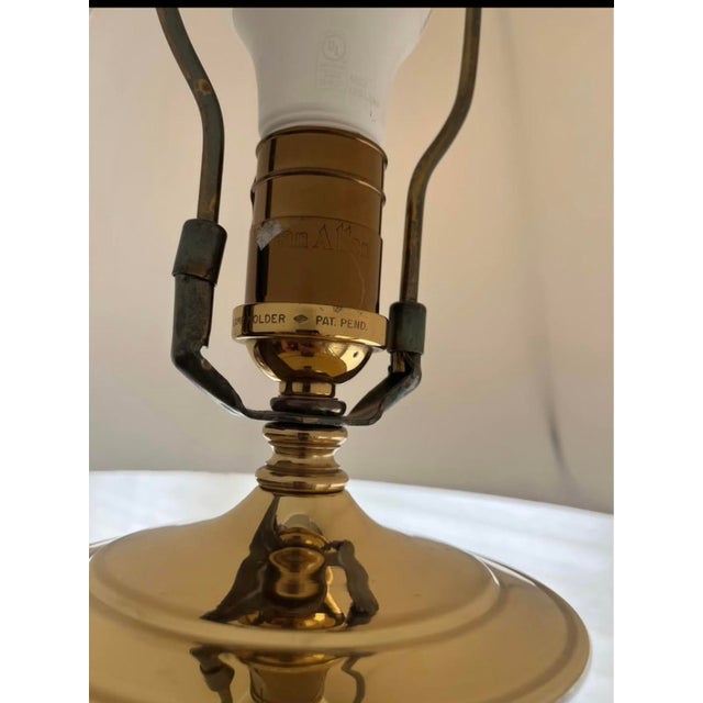 Chinoiserie Ethan Allen Enameled Brass Chinese Ginger Chinoiserie Jar Table Lamp For Sale - Image 3 of 3