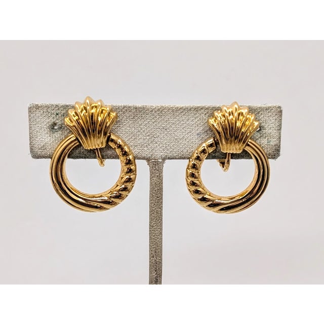 1980s Vintage 1980s Signed Napier Goldtone Hoop Clip Earrings-2 Pieces For Sale - Image 5 of 9