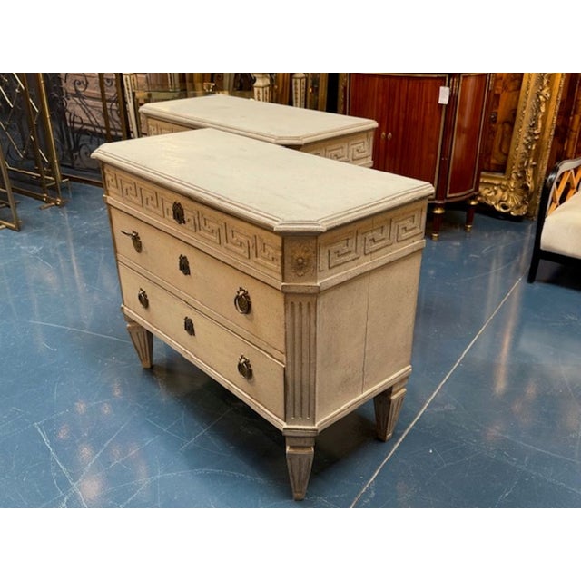 Pair of Painted Swedish Chests With Greek Key Design For Sale In Dallas - Image 6 of 6