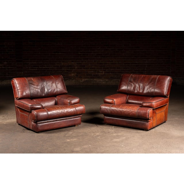 Italian Pair of Mid 20th Century Italian-Inspired Leather Lounge Chairs in Red For Sale - Image 3 of 16
