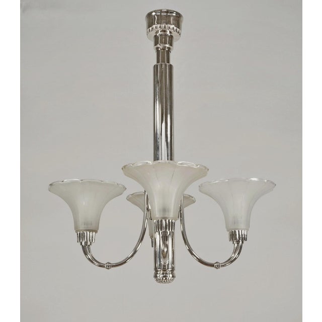 Art Deco Petitot French Art Deco 4-Arm Chandelier 1930s - Trumpet Frosted Glass & Nickel For Sale - Image 3 of 12