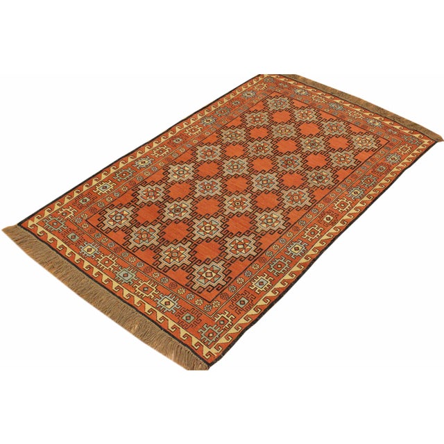 Shabby Chic Rustic Soumak Orange/Beige Wool Rug - 3'1'' X 5'0'' For Sale - Image 3 of 10