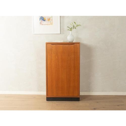 Wood Mid-Century Wood Dresser, 1960s For Sale - Image 7 of 7