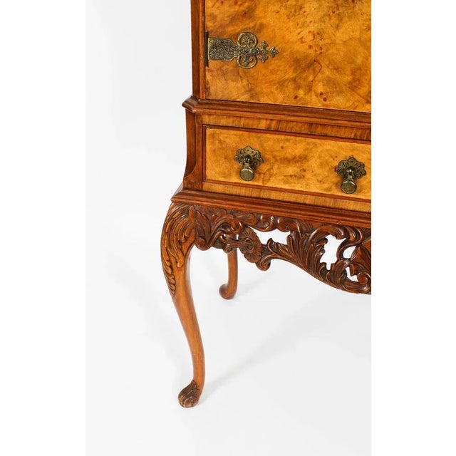 Vintage Cocktail Cabinet in Burr Walnut with Glassware, 1930s, Set of 18 For Sale - Image 10 of 18