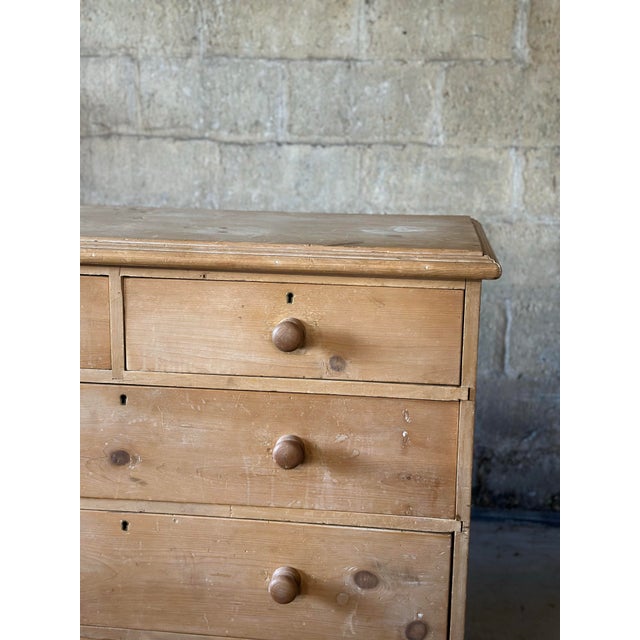 English Scrubbed Pine Dresser For Sale - Image 4 of 10
