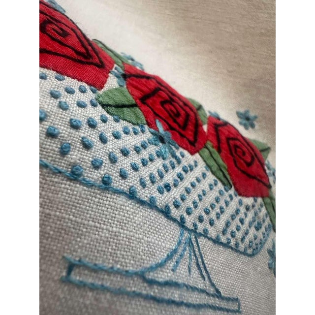 Shell Vintage Linen Tea Towel Appliqué Stylized Roses 1930s Art Deco Graphic Embroidery For Sale - Image 7 of 10