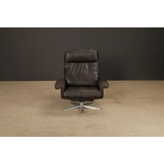 1970s De Sede Ds-31 Swivel Chair in Hand-Stitched Dark Brown Leather Switzerland 1970s For Sale - Image 5 of 16