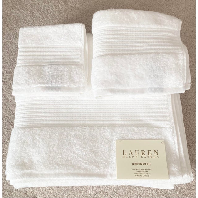 Ralph Lauren Greenwich 3 Piece White Bath Towel Set Vintage New Condition With Tags For Sale - Image 11 of 11
