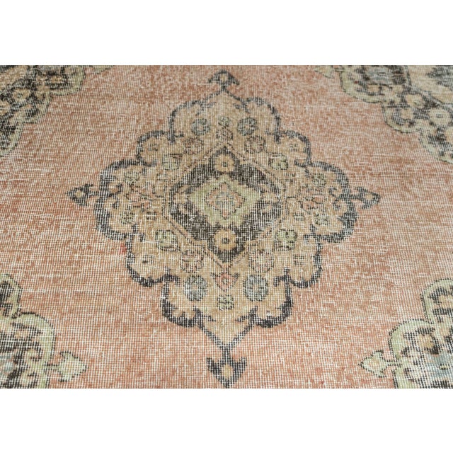 Turkish Vintage Rug 4'8" x 12' #21393 For Sale - Image 4 of 8