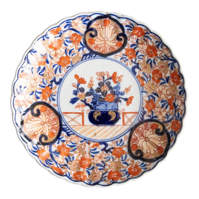 Antique 19th Century Japanese Scalloped Imari Plate For Sale