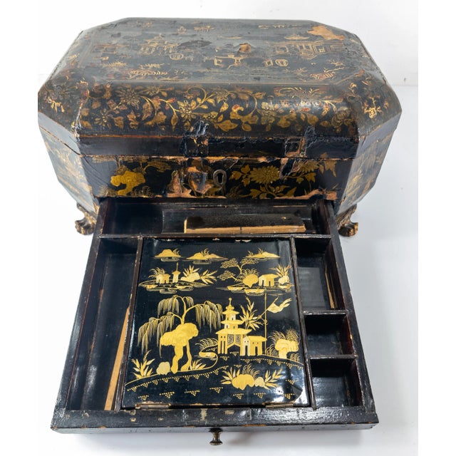 19th Century Chinese or Japanese Chinoiserie Sewing Box For Sale In New York - Image 6 of 11