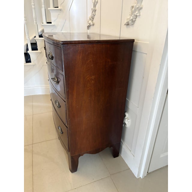 Antique Regency Figured Mahogany Bow Fronted Chest of 5 Drawers, 1830s For Sale - Image 4 of 9