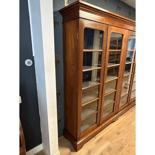 Brown Large English Bookcase in Walnut For Sale - Image 8 of 15