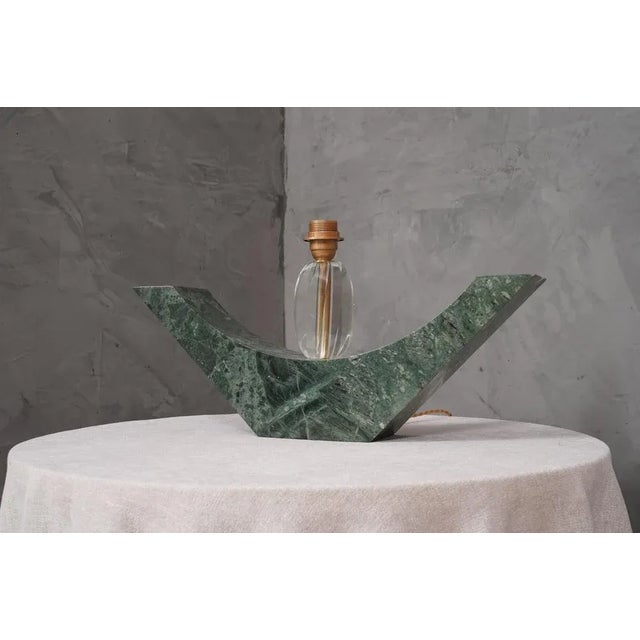Original and characteristic table lamps in "Indian Green" marble and brass. The table lamp is made up of a "green India"...