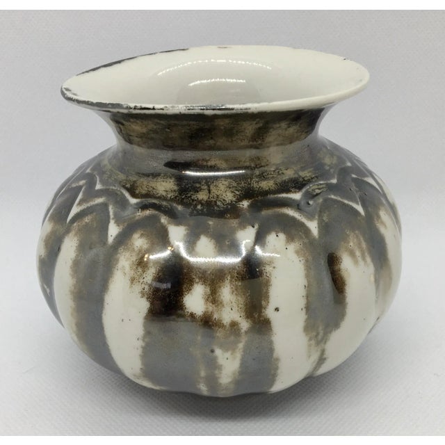 1930s Vintage Bareuther Bavaria Porcelain Vase For Sale - Image 5 of 5