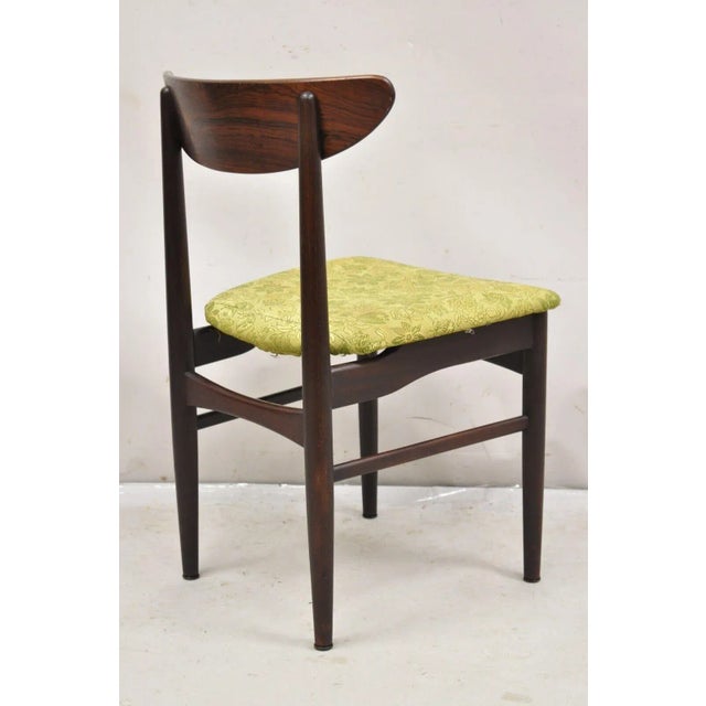 Mid-Century Modern Dyrlund Rosewood Mid Century Danish Modern Curved Back Dining Side Chair For Sale - Image 3 of 12