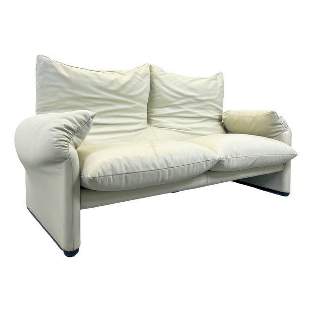 Maralunga Sofa by Vico Magistretti for Cassina, 2010s For Sale
