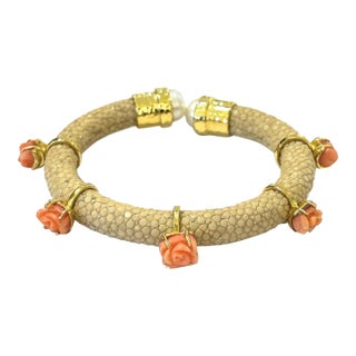 Bochic “Capri” String Ray & Flower Coral Bangle Set in 18k Gold & Silver For Sale