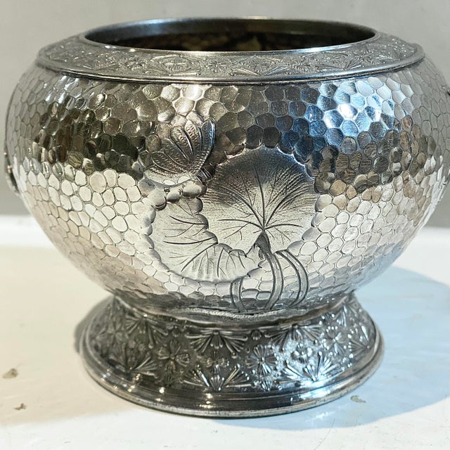 Victorian Early 20th Century Meriden Brittania Silverplate Insect Vase For Sale - Image 3 of 9