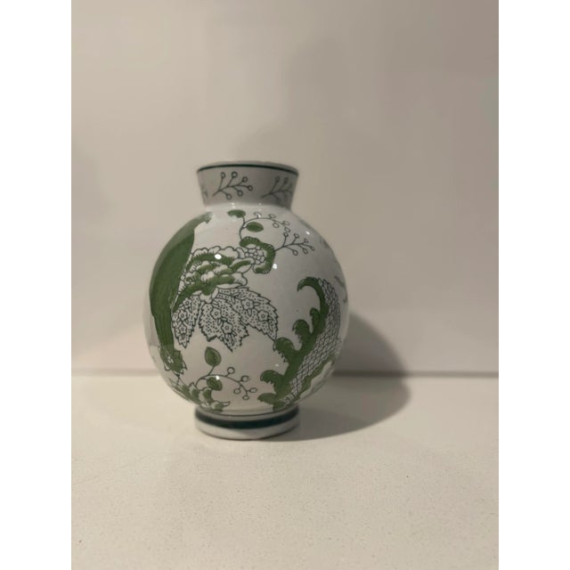 2000 - 2009 Traditional Round Green & White Cloisonne Symbolic Bird & Vine Vase For Sale - Image 5 of 12