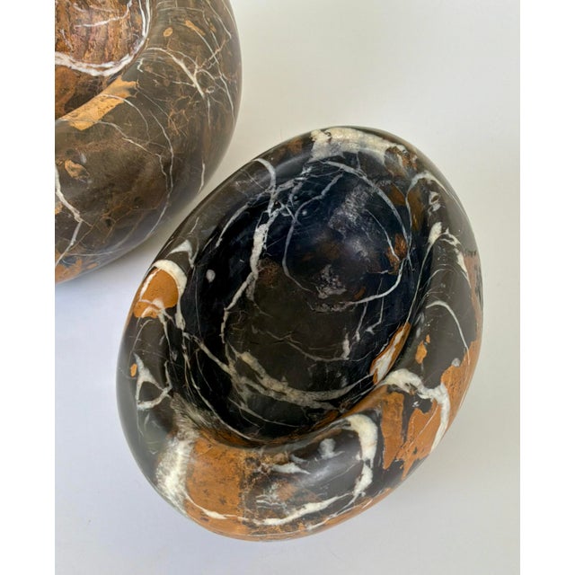 Modern Revelation Modern Michelangelo Marble Swaddle Bowls Set of 2 For Sale - Image 3 of 4