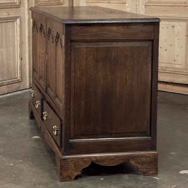 18th Century English Oak Mule Sideboard ~ Chest ~ Credenza For Sale - Image 13 of 18