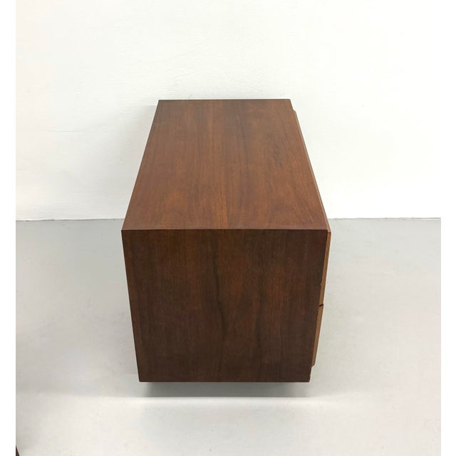 Wood Vintage MCM Walnut Brutalist Bedside Tables – Pair For Sale - Image 7 of 7