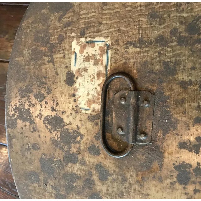 19th Century Empty Metal Hat Box, 1875 For Sale - Image 3 of 10