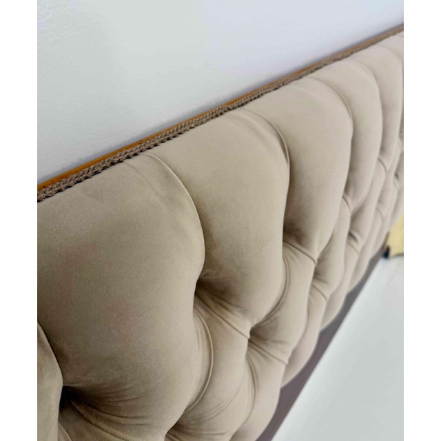 Beige Italian Art Deco Bed in Parchment Leather with Beige Velvet Capitonné, 1940s For Sale - Image 8 of 12